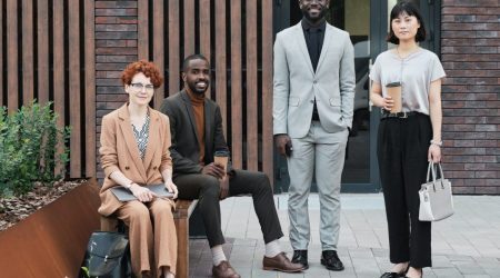 modern-business-team-outdoors-pfuz8b8xf2rtnpfdvyy99w9wz6rehnhrrpdbpleiis
